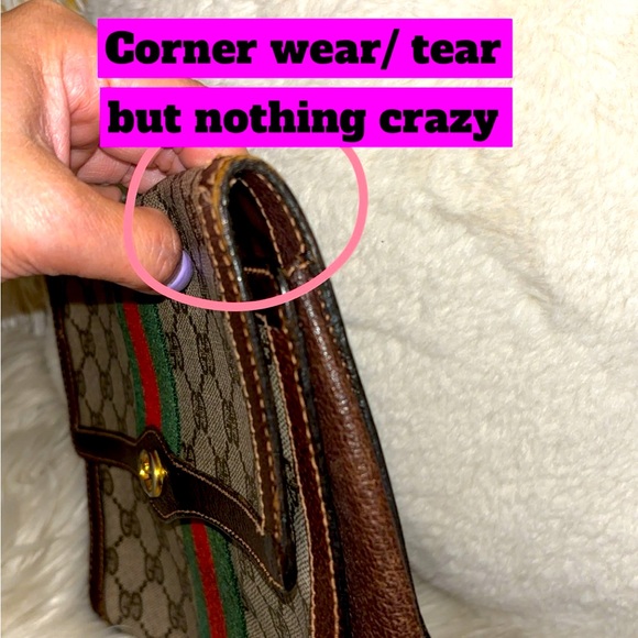 Authentic Gucci Mono Pouch - Picture 10 of 10